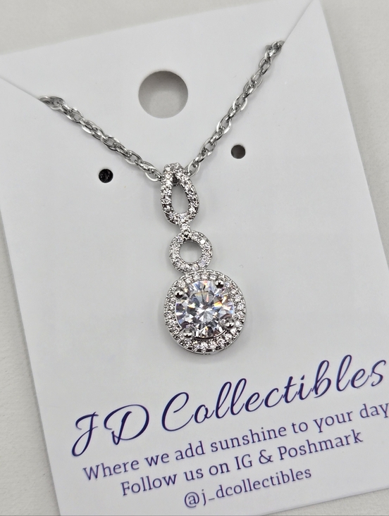 Swarovski Crystal Elements Silver Halo Drop Necklace Clear 20-22 inch Bridal - Picture 2 of 5